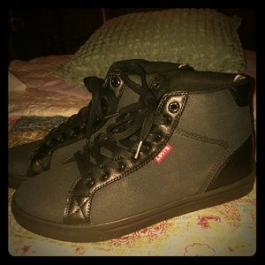Mens Black Levis Hi-Top sneakers Size 10